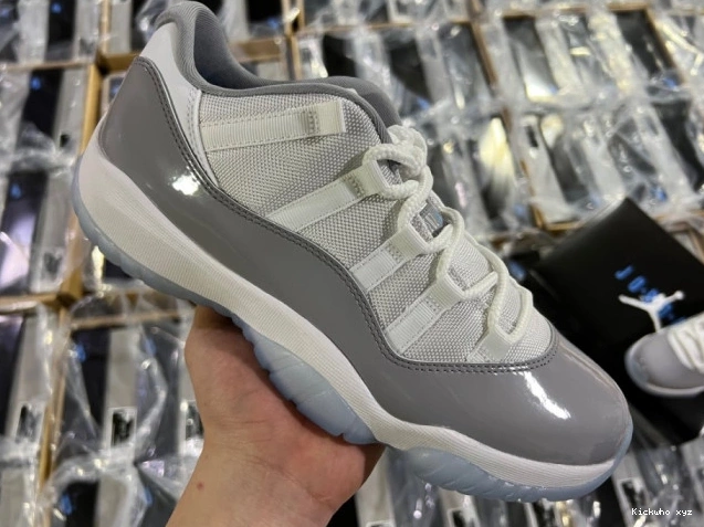 Cement 11 Low Jordan AV2187-140 Grey Air 0615